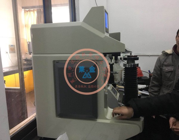 凸鼻式數(shù)顯全洛氏硬度計(jì)在用戶實(shí)驗(yàn)室交付使用（浙江納稅大戶，行業(yè)龍頭）